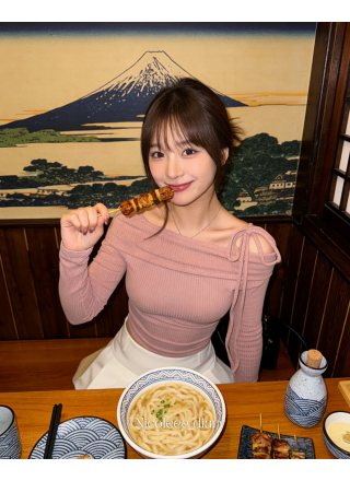 反領單綁帶露肩上衣